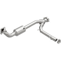 Magnaflow 52508 - Conv Direct Fit 05-06 Lincoln Navigator 5.4L w/ 3in Main Piping