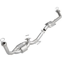 Magnaflow 447163 - 1999-2000 Toyota Sienna California Grade CARB Compliant Direct-Fit Catalytic Converter