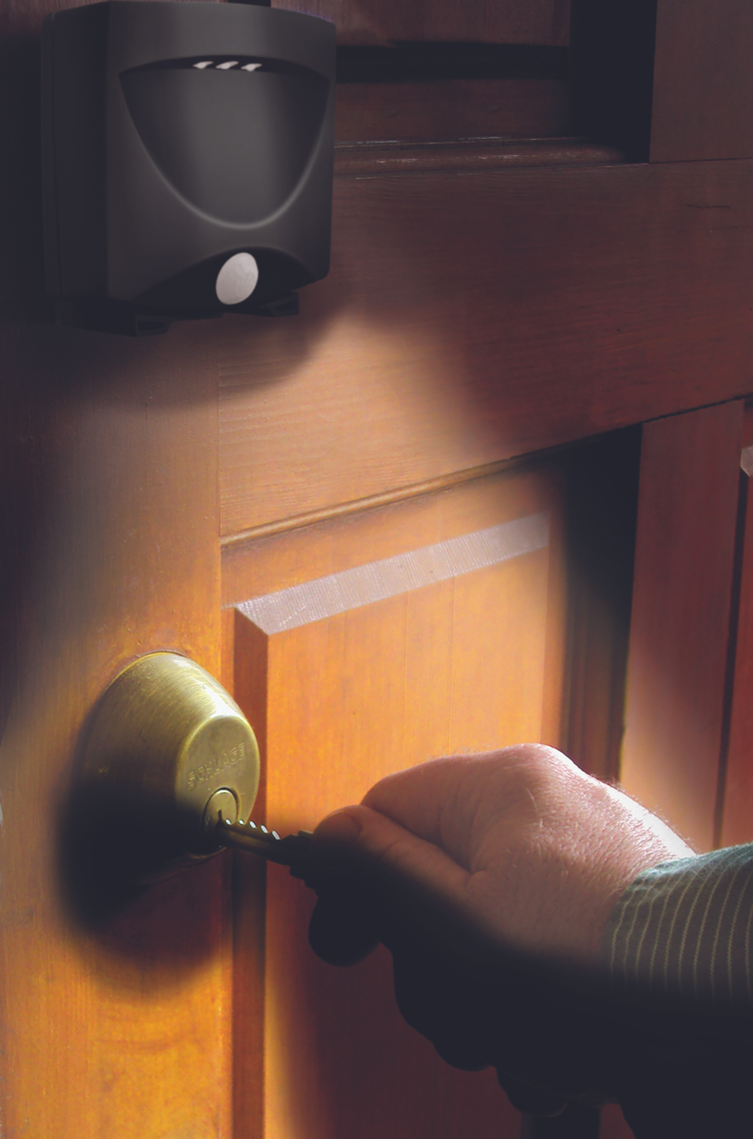 MAXSA Innovations BatteryPowered MotionActivated Outdoor NightLight