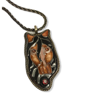 Bay Cloisonne Horse Pendant - with garnet

18" oxidized sterling silver wheat chain


1.125" x 2.25"