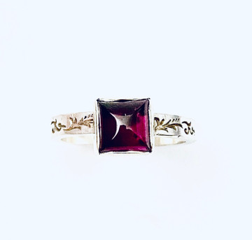 Sterling silver stackable ring with Garnet square cabochon