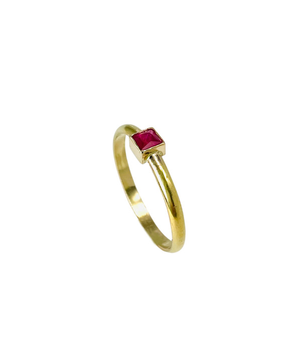 14K gold ruby ring