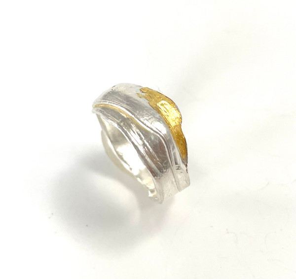 Sterling silver 'mitsuro hike' ring with 22K gold accent