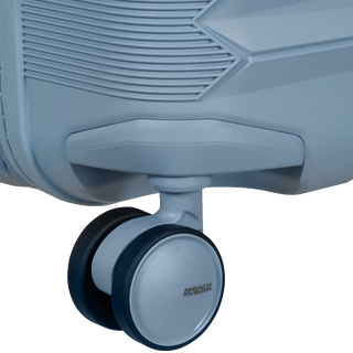 American Tourister Fastforward 83cm Expandable Suitcase