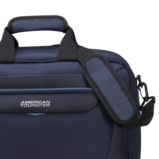 American Tourister Summerride Boarding Bag Carrying Options