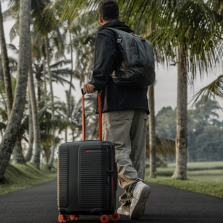 Samsonite Prodiver HS 69cm Expandable Suitcase