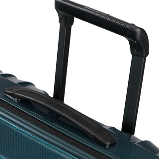 Samsonite Nexis 70cm Medium Suitcase