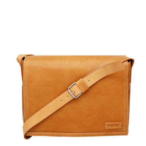 cz-61603-tan | Cortez Large Messenger Bag Tan