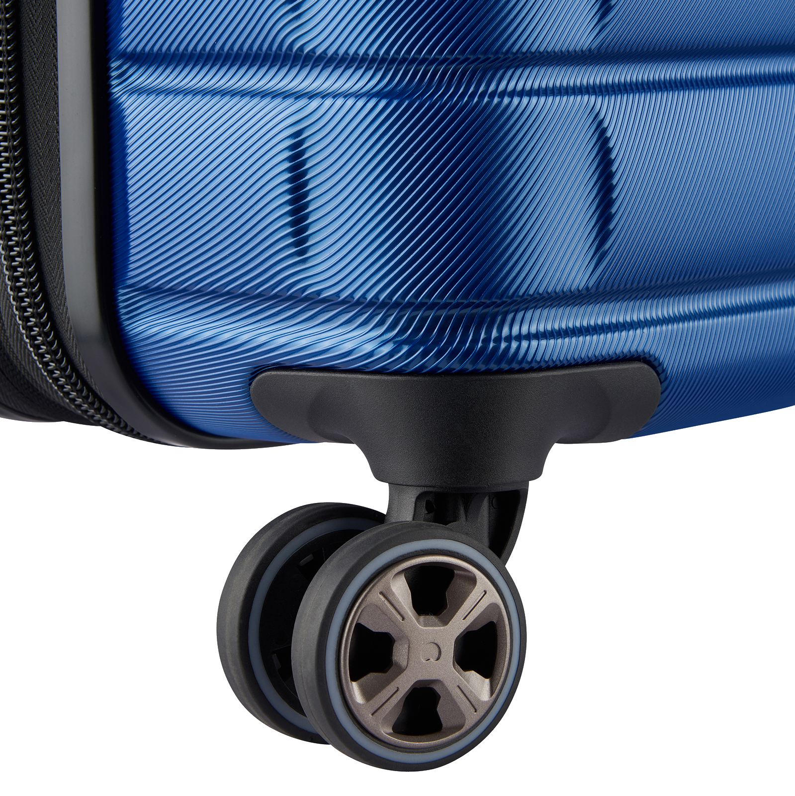 
Delsey Shadow 5.0 66cm Expandable Suitcase Blue