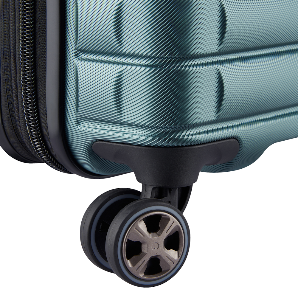 
Delsey Shadow 5.0 66cm Expandable Suitcase Green