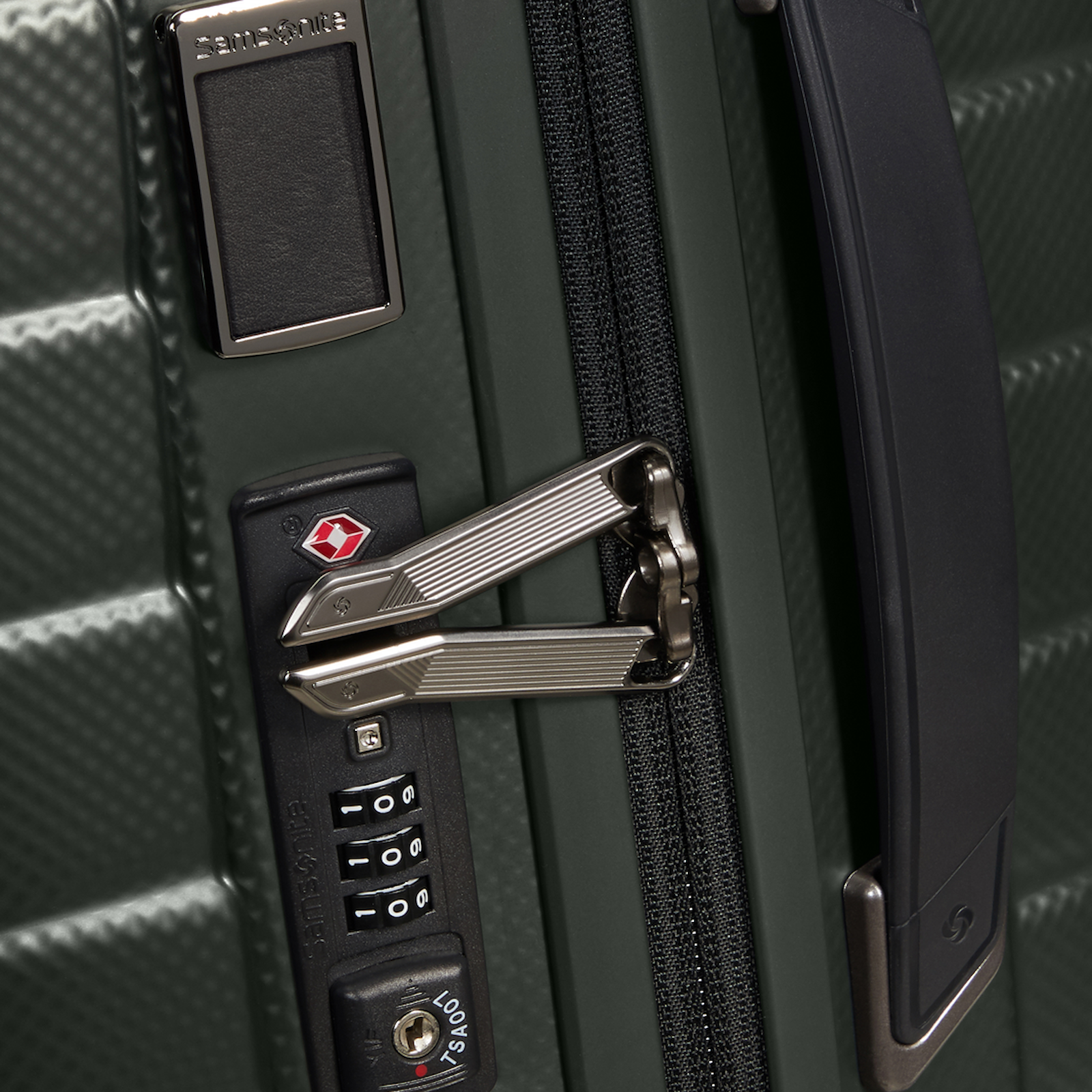 
Samsonite Proxis 4 Wheel 69cm Suitcase Matt Climbing Ivy