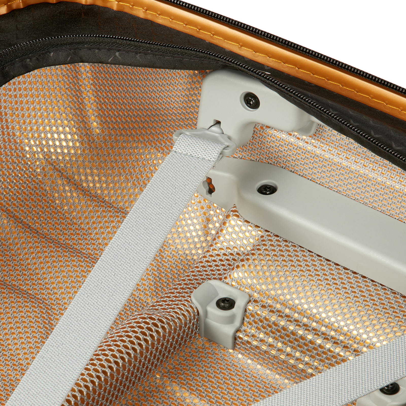 
Samsonite Proxis 4 Wheel 69cm Suitcase Honey Gold