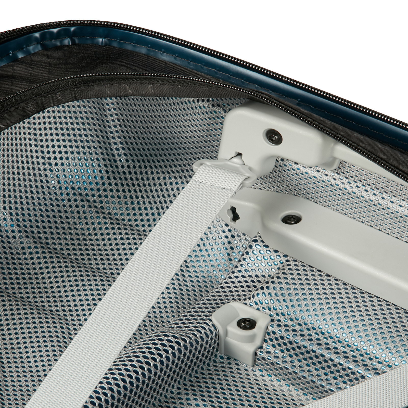 
Samsonite Proxis 4 Wheel 75cm Suitcase Petrol Blue