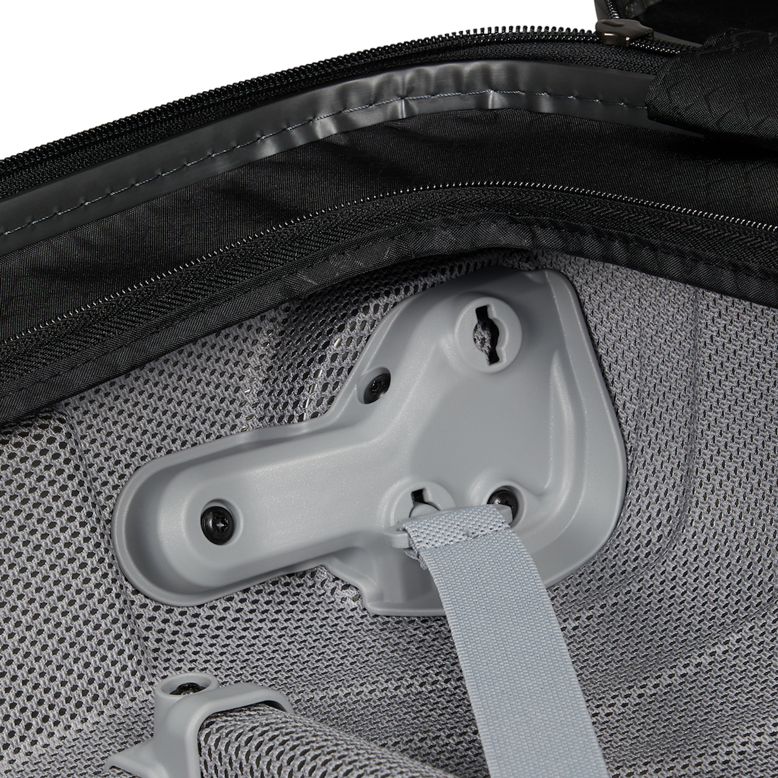
Samsonite Proxis 4 Wheel 75cm Suitcase Black