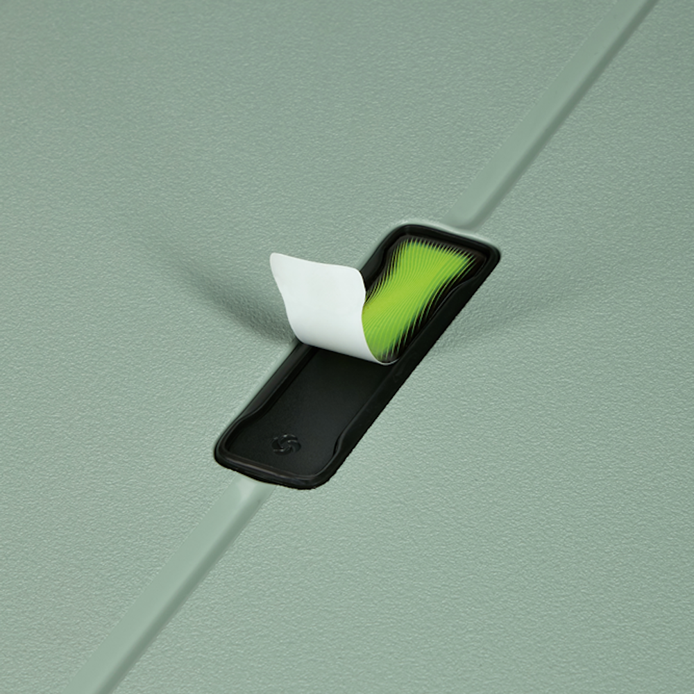 
Samsonite Essens 4 Wheel 69cm Medium Suitcase Sage