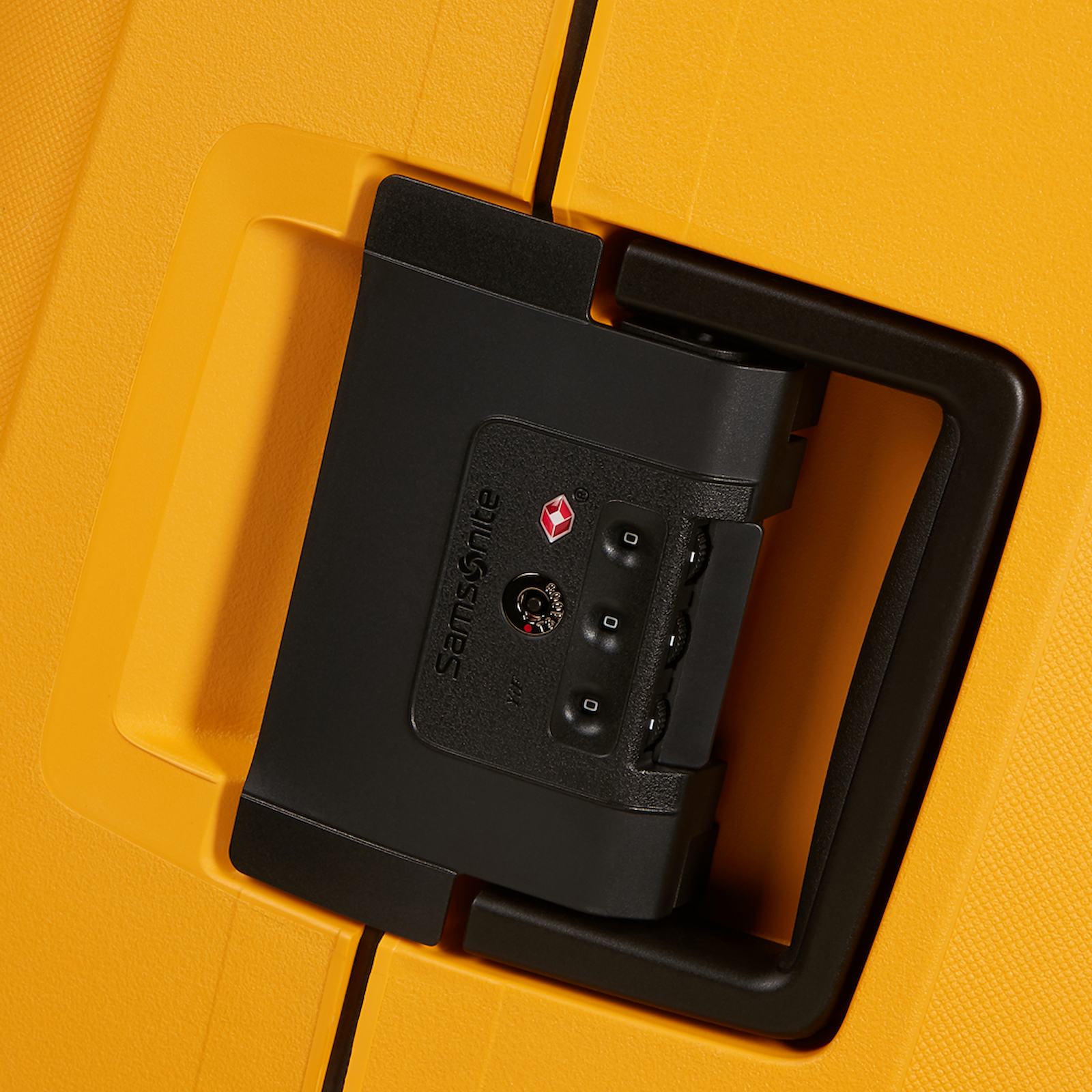 
Samsonite Essens 4 Wheel 75cm Large Suitcase Radiant Yellow