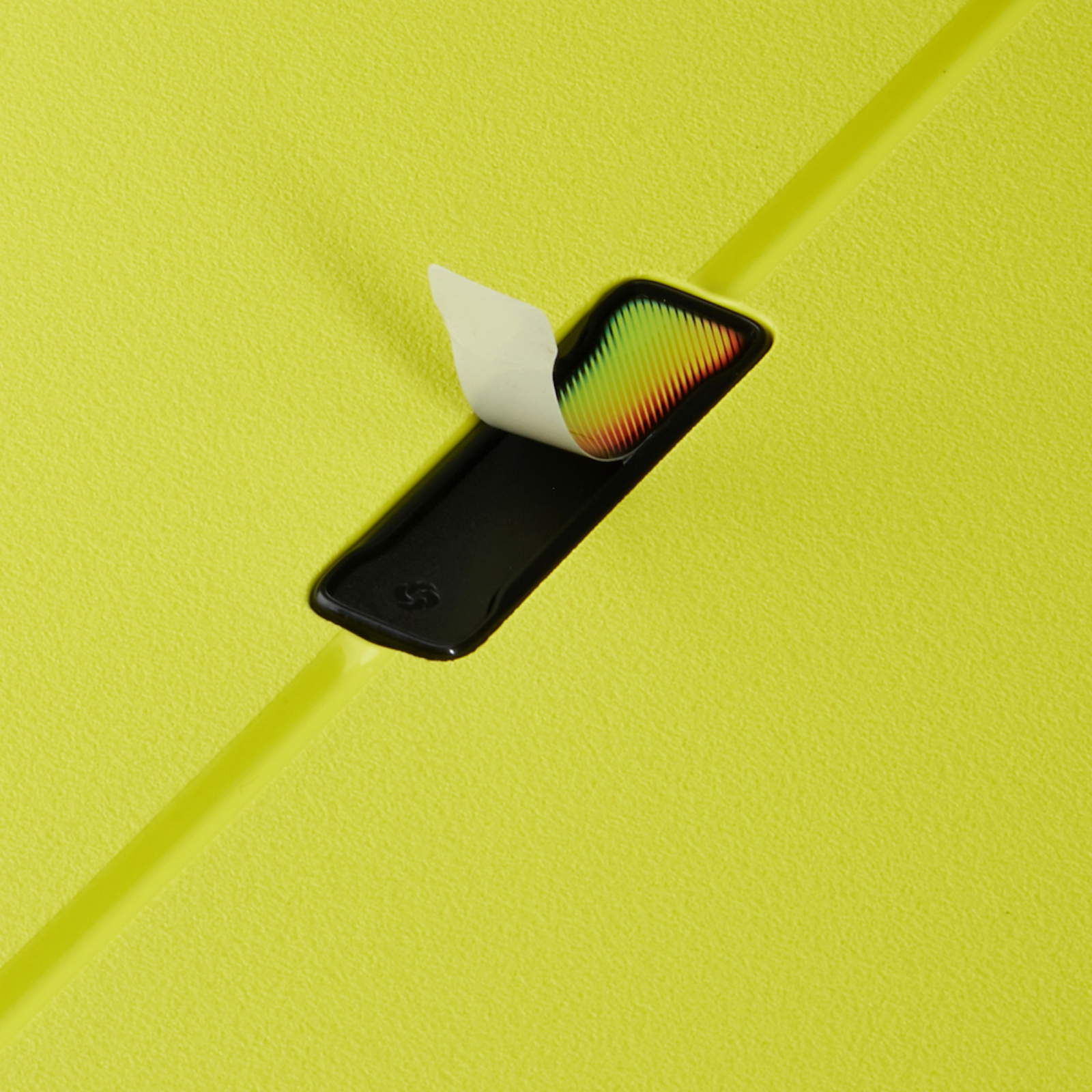 
Samsonite Essens 4 Wheel 75cm Large Suitcase Lime