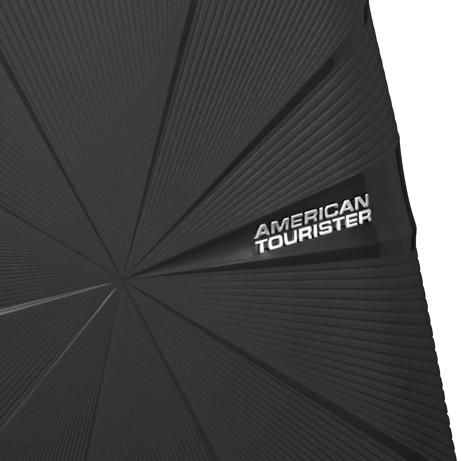 
American Tourister Starvibe 67cm Exp Suitcase Black