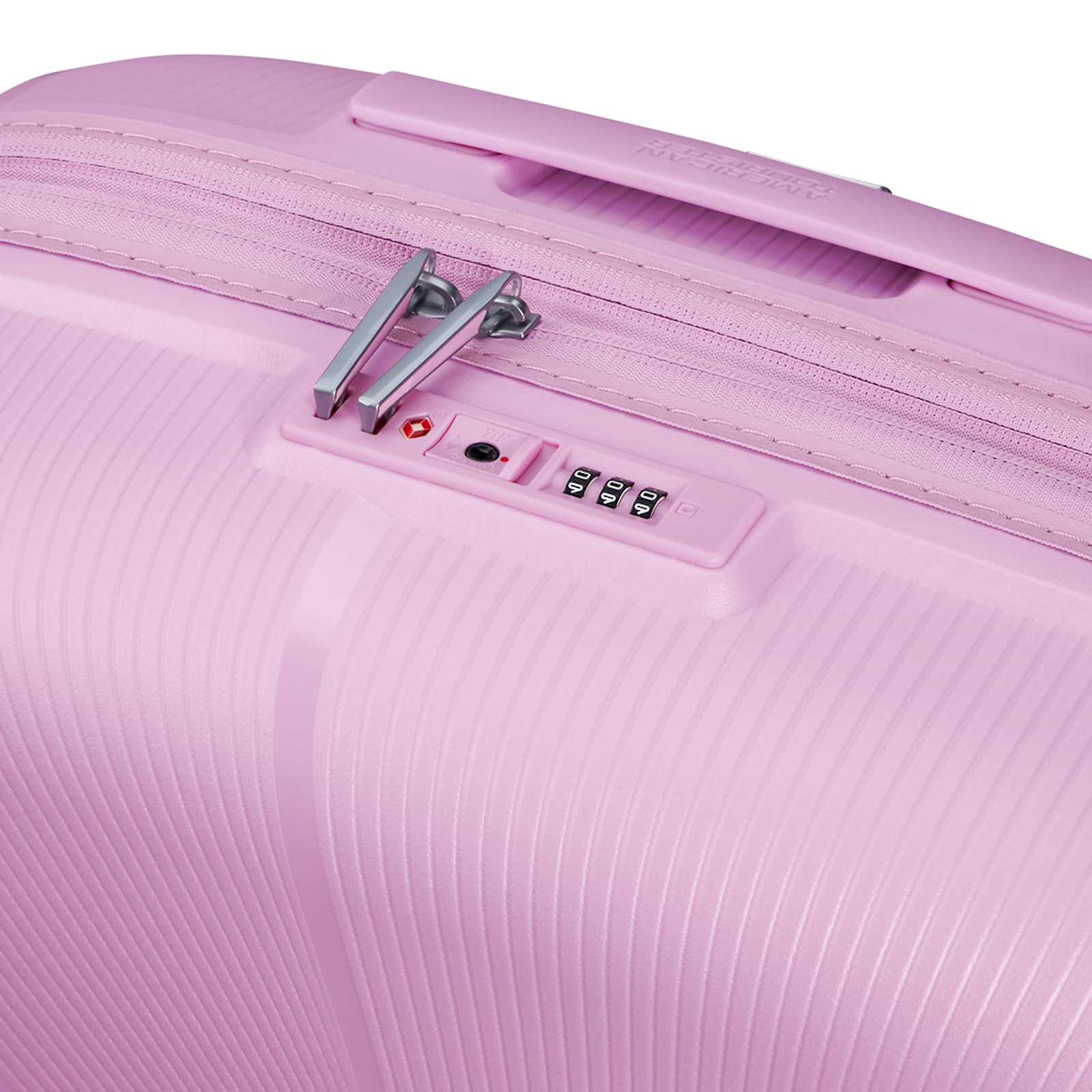 
American Tourister Starvibe 67cm Exp Suitcase Metallic Pastel Lavender