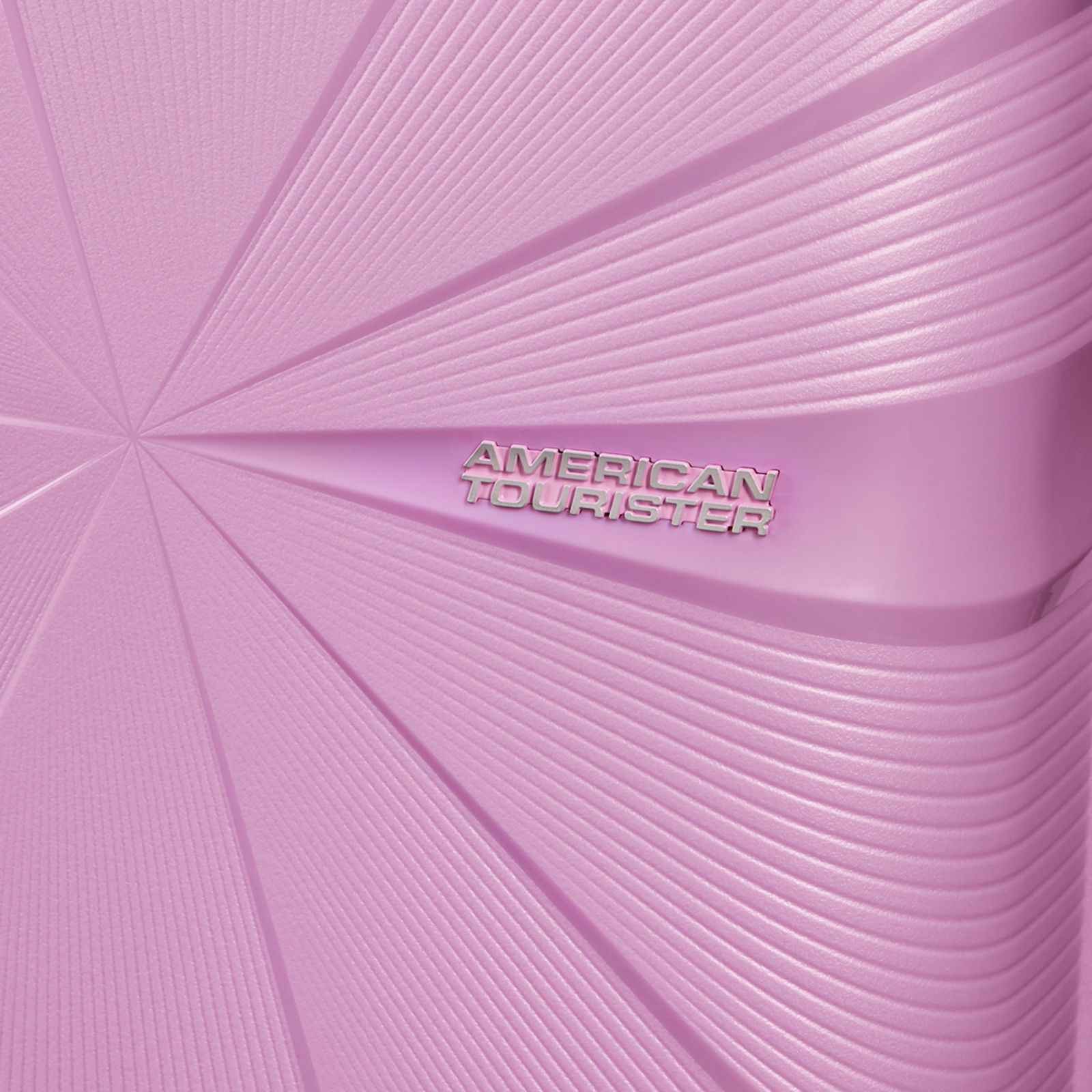 
American Tourister Starvibe 67cm Exp Suitcase Metallic Pastel Lavender