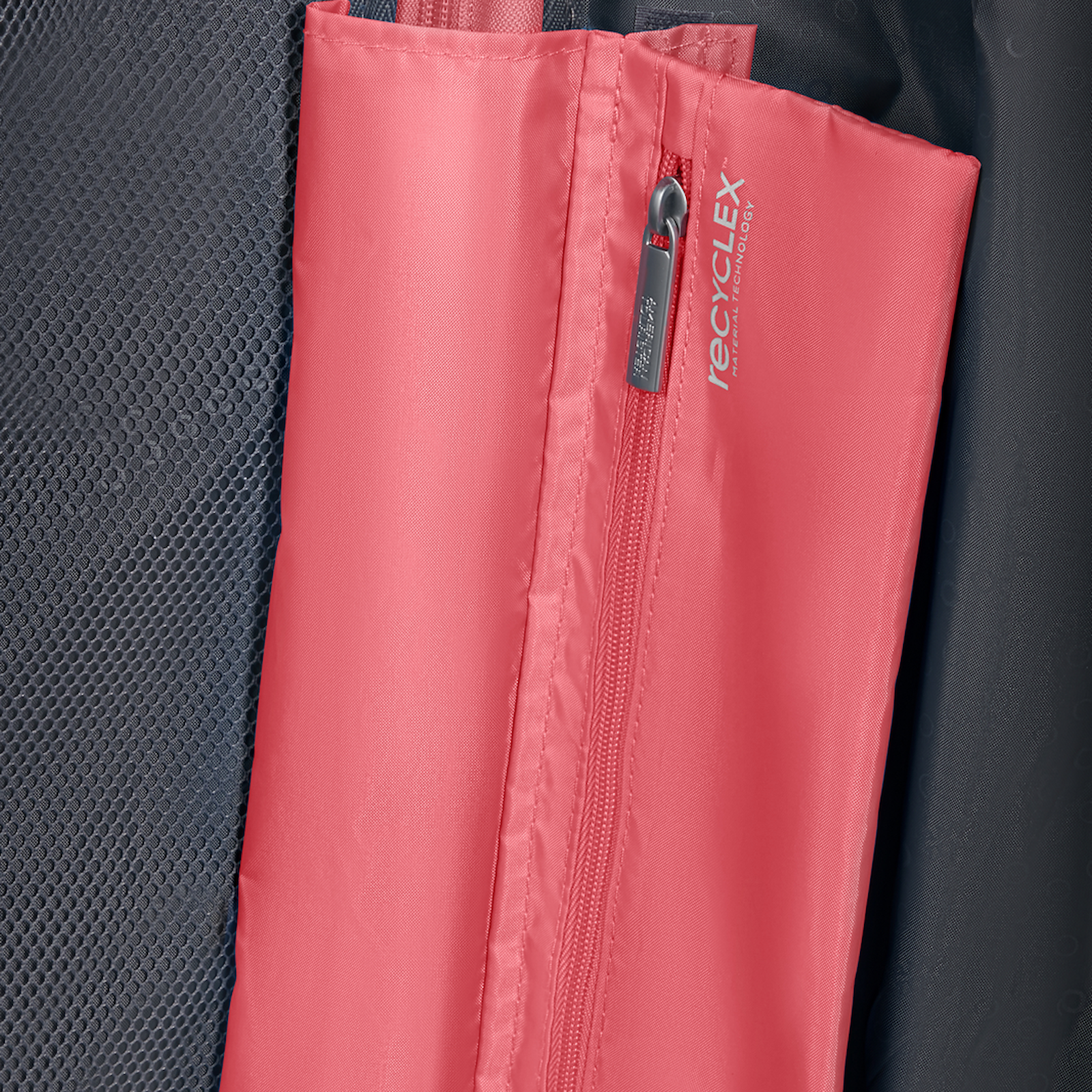 
American Tourister Starvibe 55cm Cabin Suitcase Sunkissed Coral