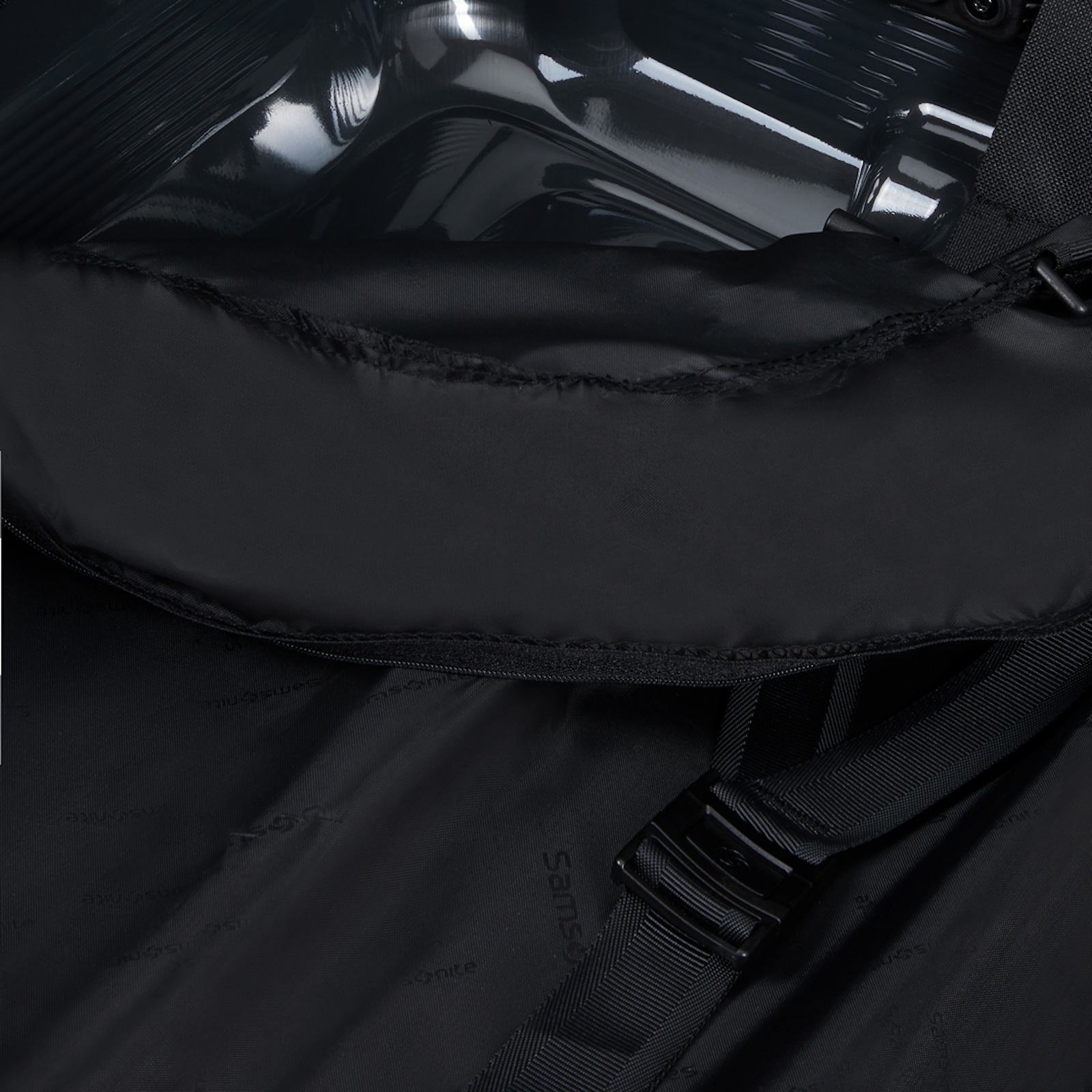 
Samsonite Nuon 69cm Expandable Medium Suitcase Metallic Dark Blue