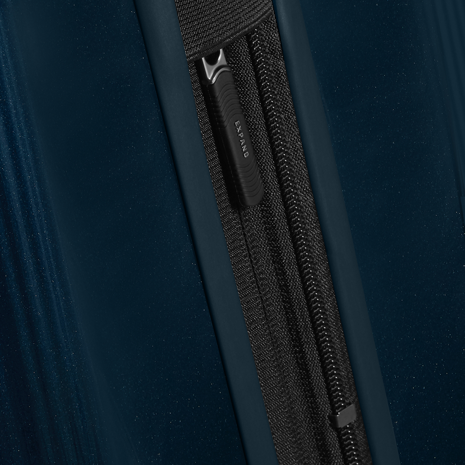 
Samsonite Nuon 81cm Expandable XL Suitcase Metallic Dark Blue