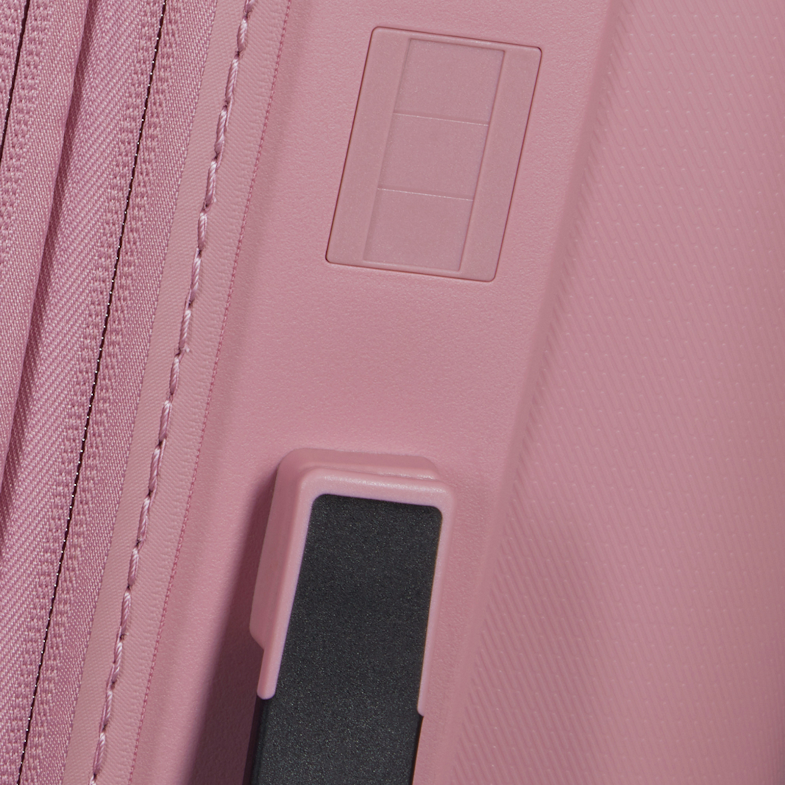 
American Tourister Dashpop 67cm Expandable Medium Suitcase Lilas Pink