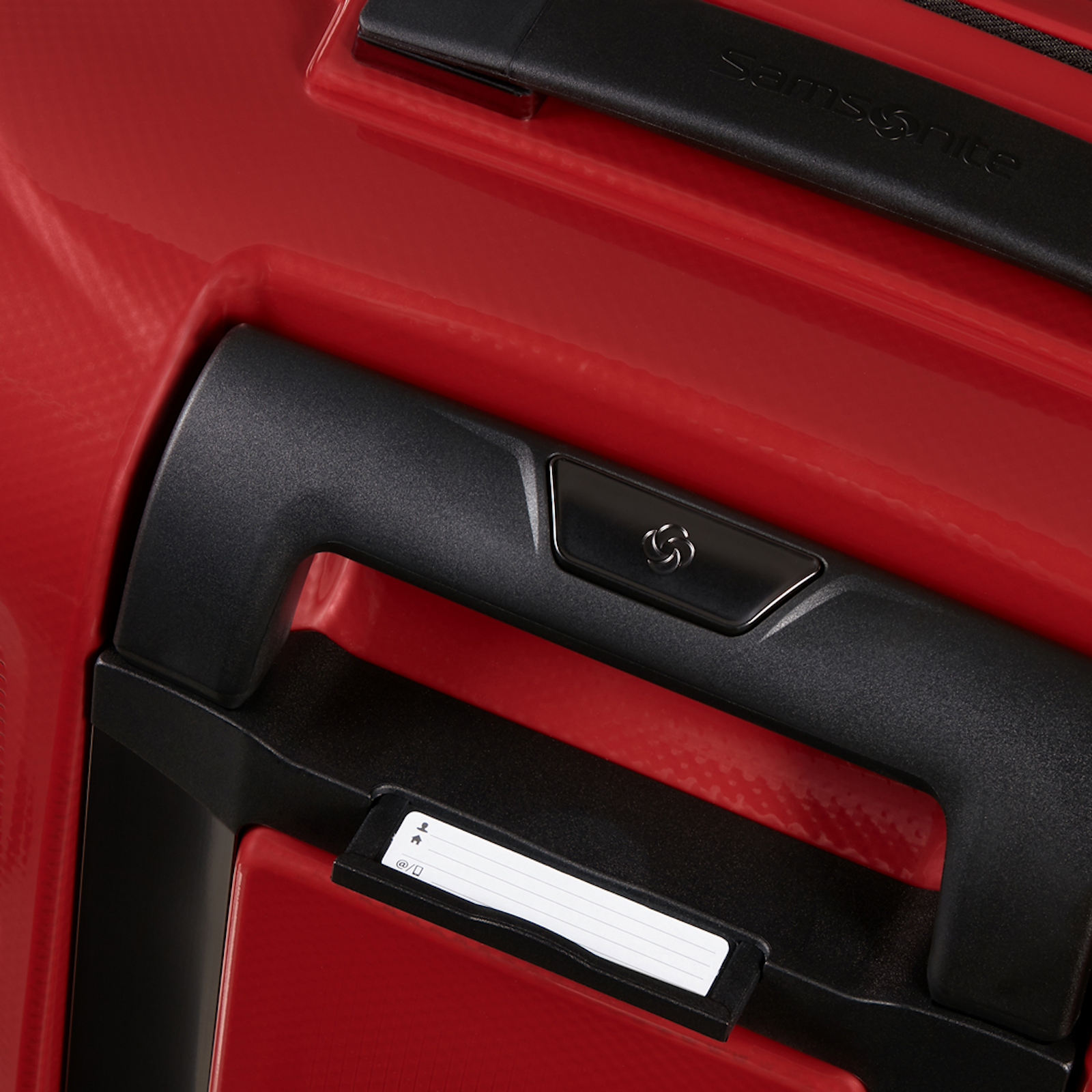 
Samsonite Attrix 81cm Extra-Large Suitcase Red