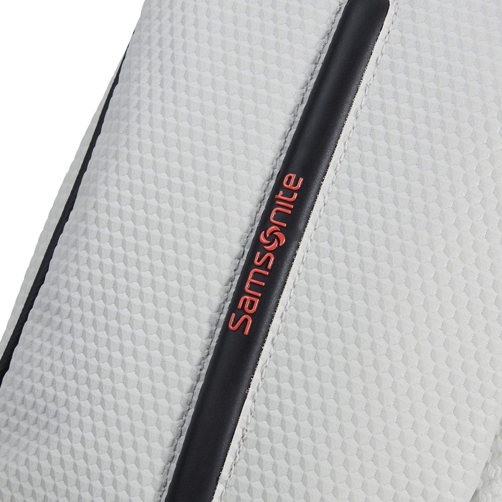 
Samsonite Ecodiver Toilet Kit Cloud White