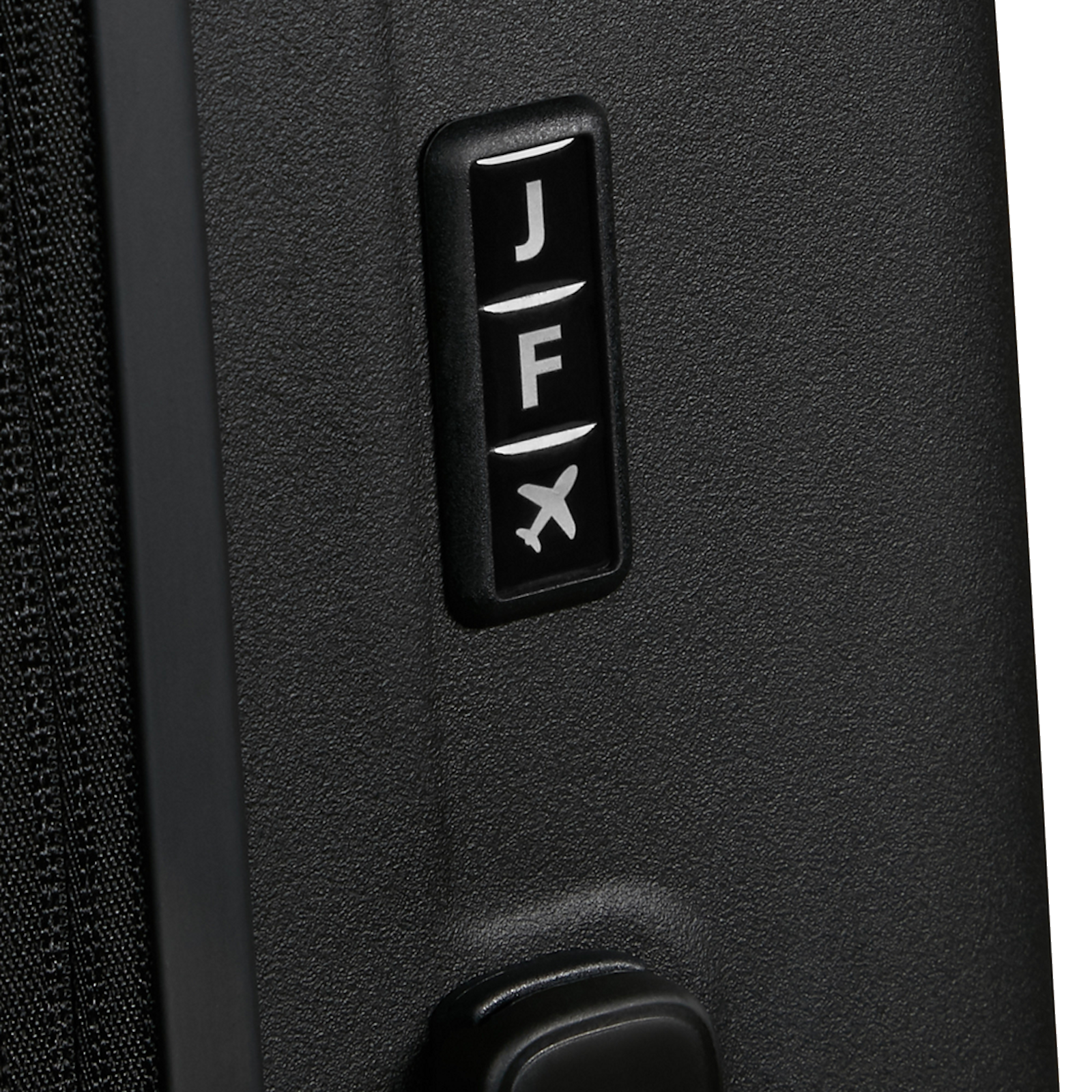 
Samsonite Restackd 75cm Expandable Large Suitcase Black