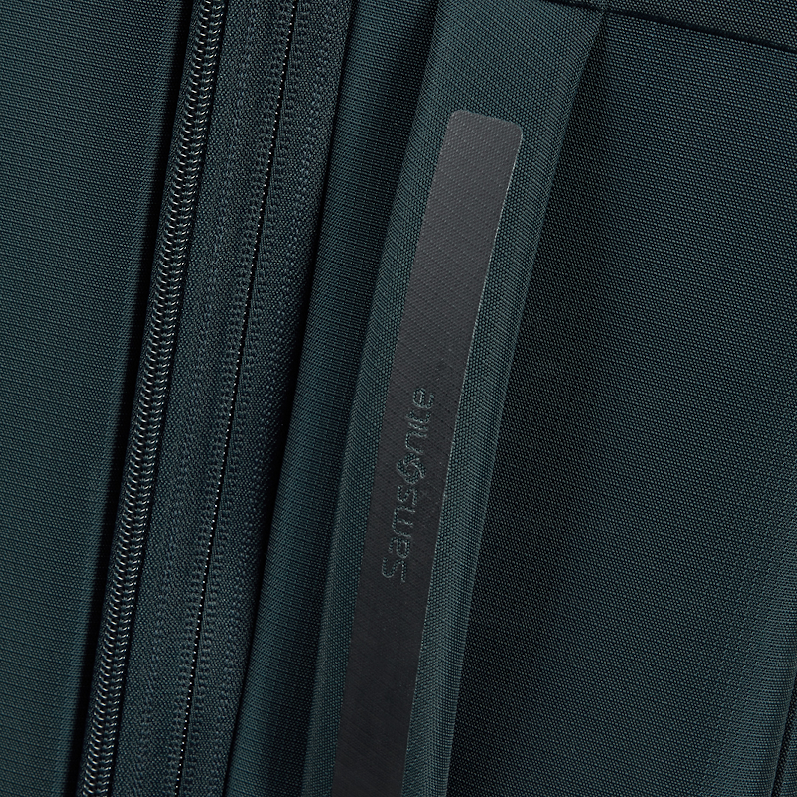 
Samsonite Biz2Go TRV 77cm Expandable Suitcase Deep Blue