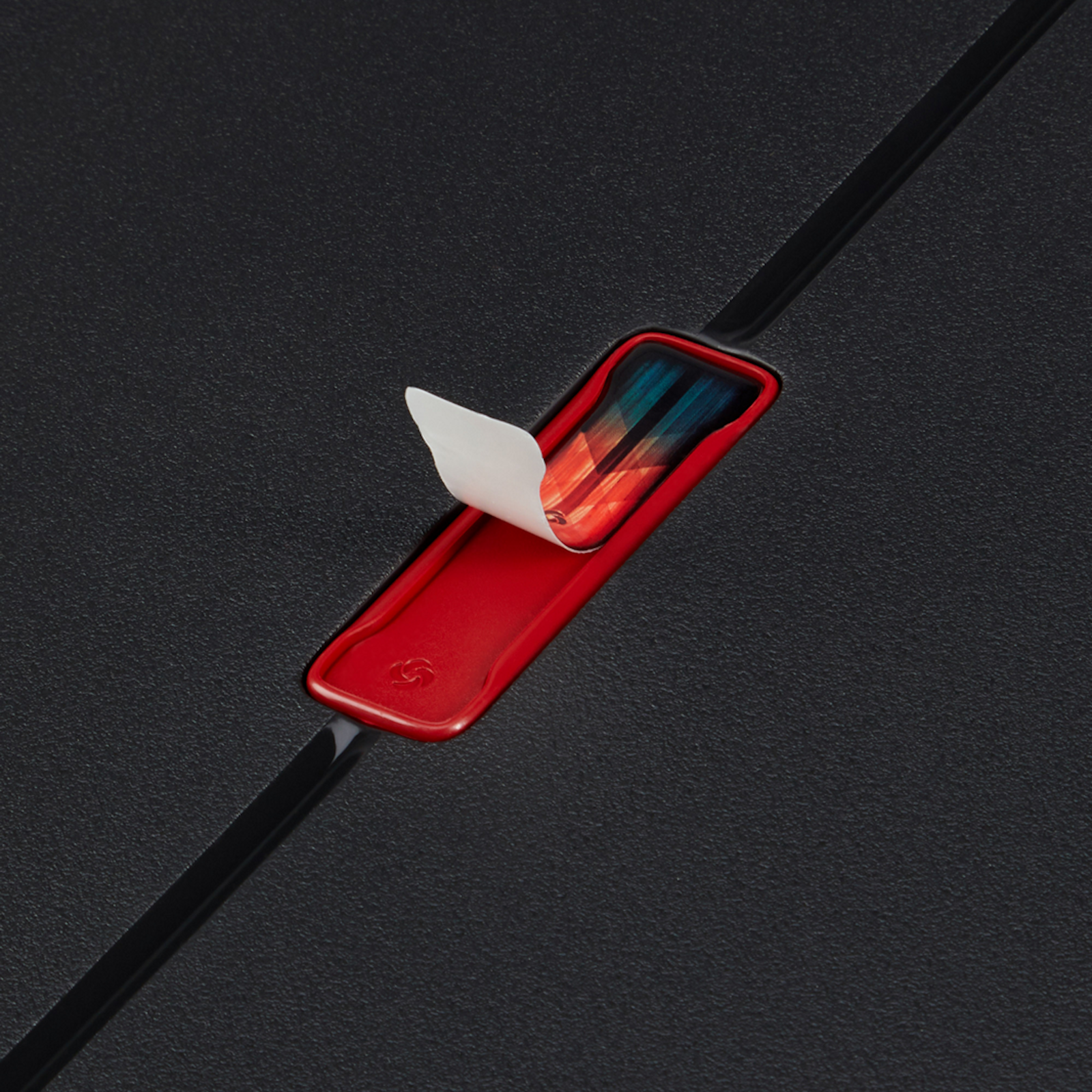 
Samsonite Essens 4 Wheel 81cm XL Suitcase Charcoal/Red