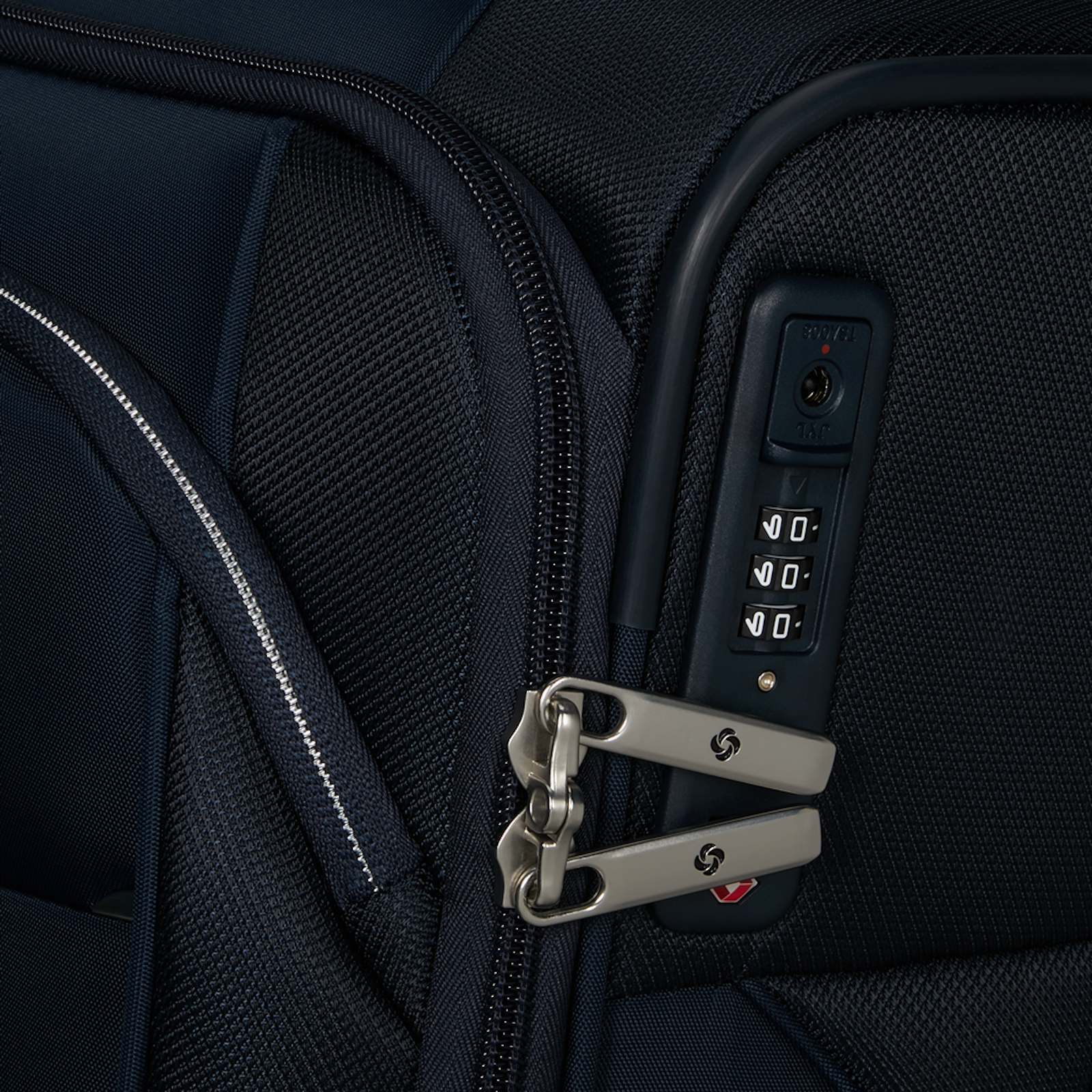 
Samsonite Re-Lite 55cm Expandable Cabin Suitcase Midnight Blue