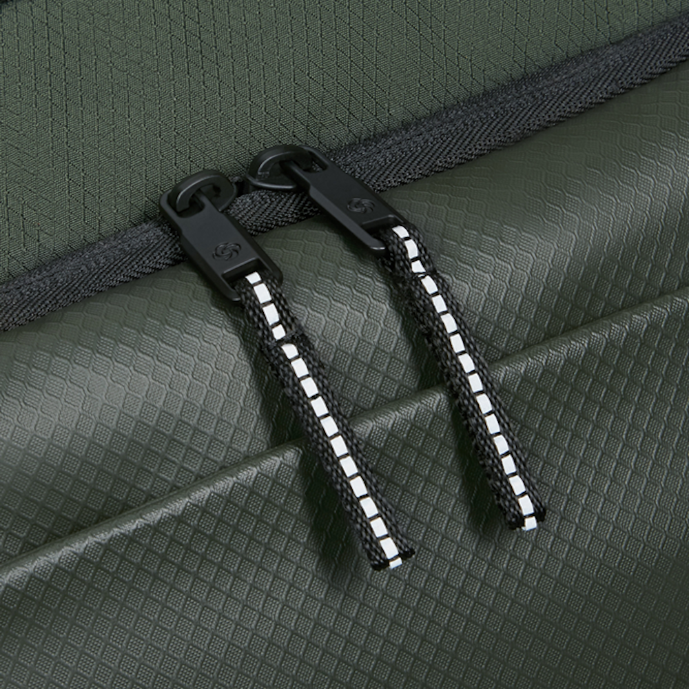 
Samsonite Armox 55cm Wheeled Duffle/Backpack Moss