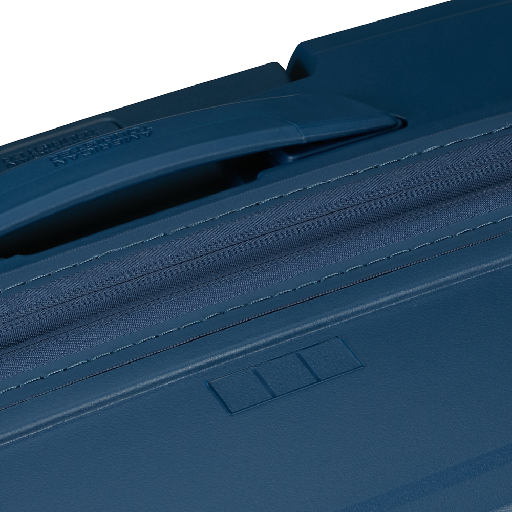 
American Tourister Fastforward 4 Wheel 55cm Exp Cabin Suitcase Navy Blue