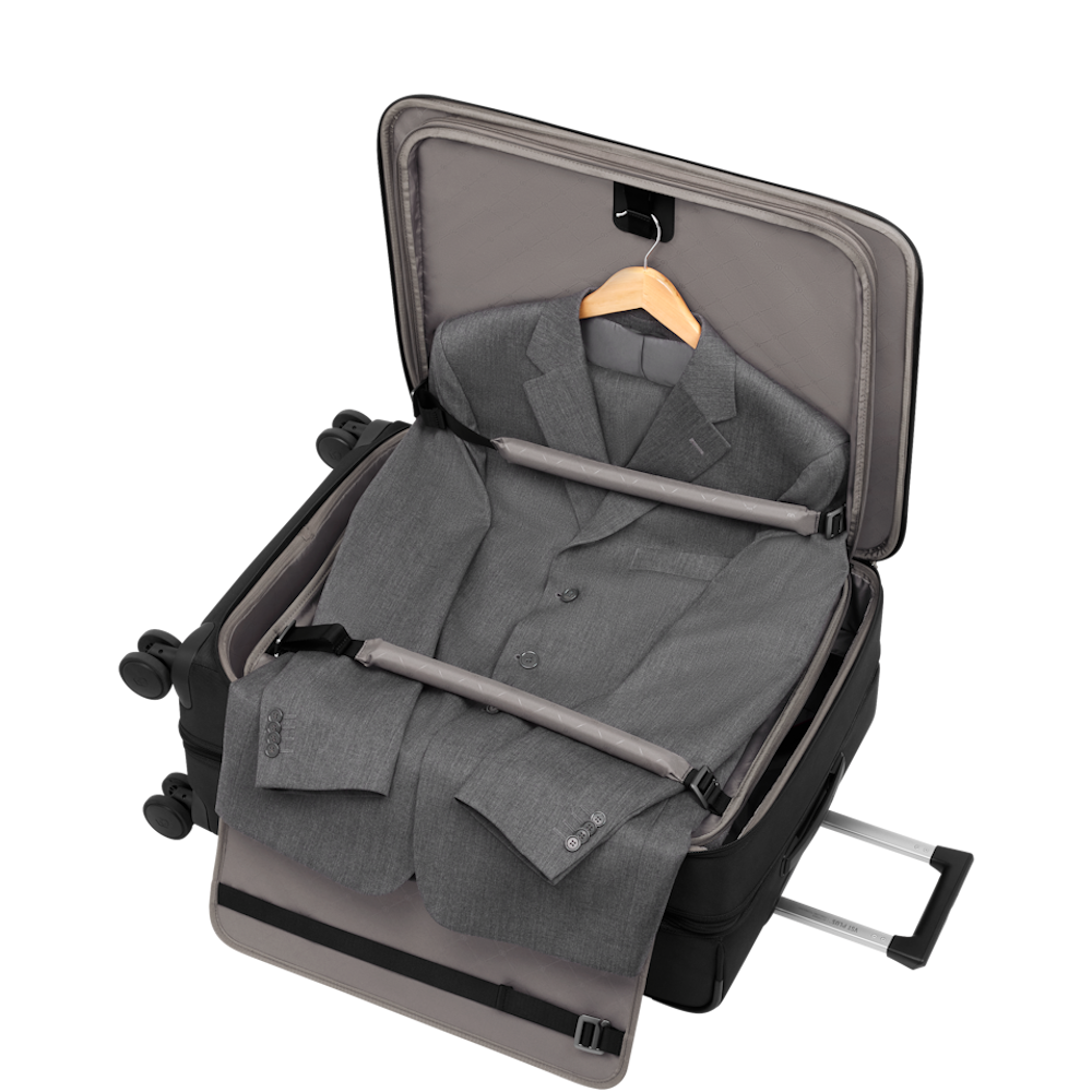 
Victorinox Werks Traveler 7.0 Exp 69cm Medium Suitcase Black