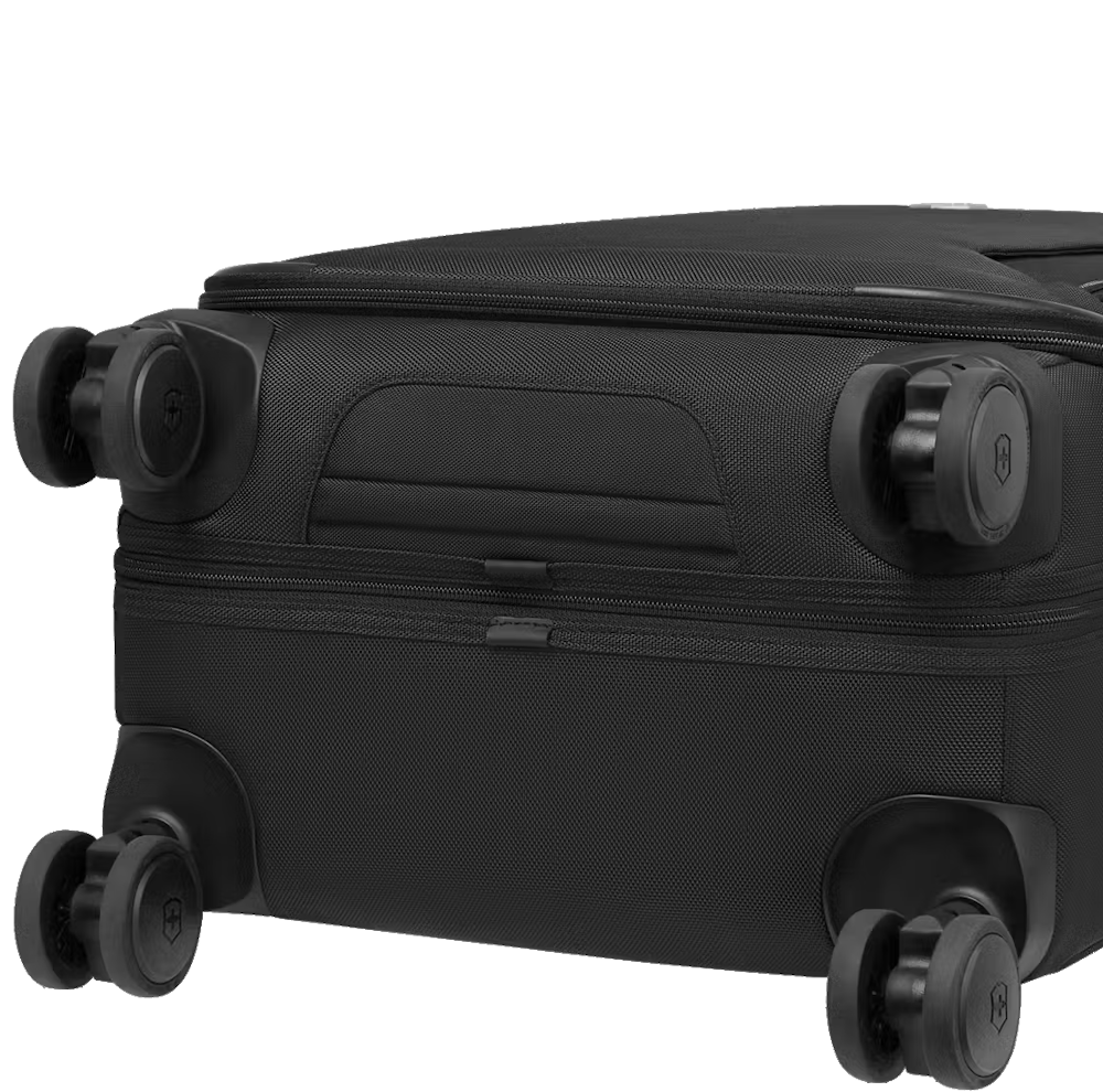 
Victorinox Werks Traveler 7.0 Exp 69cm Medium Suitcase Black