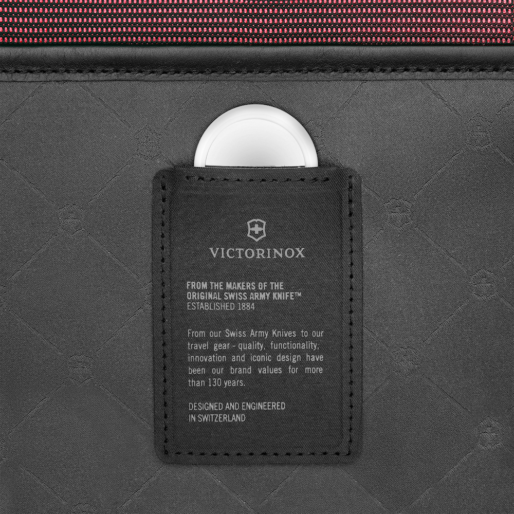 
Victorinox Werks Traveler 7.0 Exp 75cm Large Suitcase Black