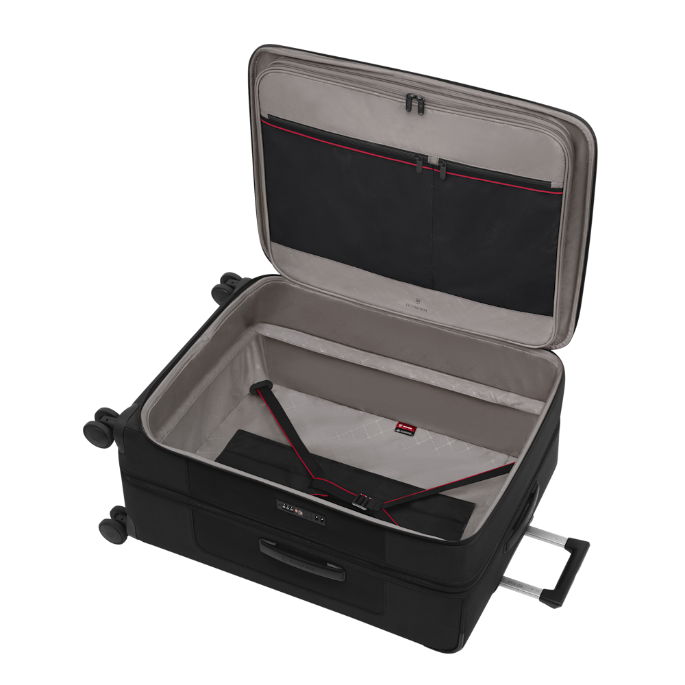 
Victorinox Werks Traveler 7.0 Exp 82cm Extra-Large Suitcase Black