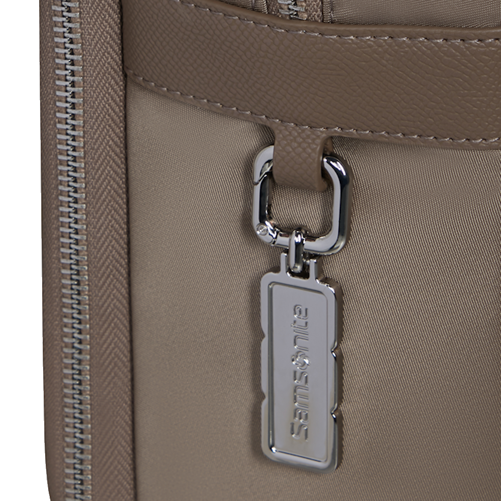 
Samsonite Karissa Evo 2 Compartment Laptop Bailhandle Nut Brown