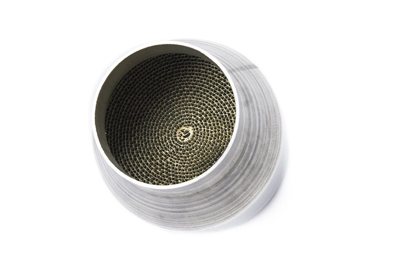 MAGNAFLOW / 2.50 INCH / HIGH FLOW CATALYTIC CONVERTER / METAL CORE (MAG-59956) *** UNIVERSAL APPLICATIONS