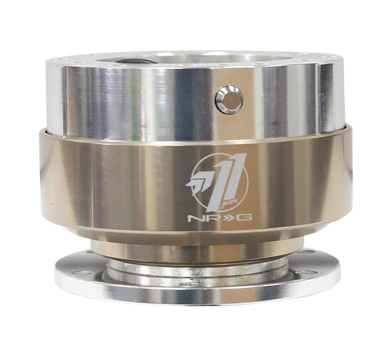 NRG / STEERING WHEEL QUICK RELEASE HUB / SILVER BODY / TITANIUM RING (SRK-100-TI)