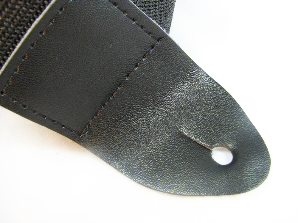 black nylon guitar strap