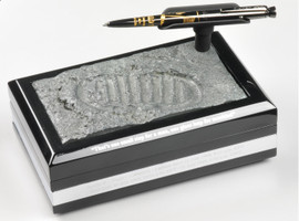 APOLLO 11 40TH ANNIVERSARY NOS ASTRONAUT SPACE PEN, COIN, KAPTON, LIMITED EDITION with Astronaut Footprint on the moon APOLLO 11 40TH ANNIVERSARY NOS ASTRONAUT SPACE PEN, COIN, KAPTON, LIMITED EDITION with Astronaut Footprint on the moon