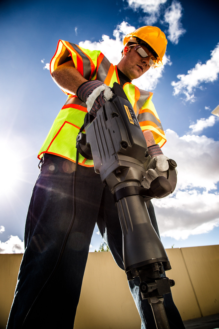 TR Industrial Original Demolition Jackhammer with Point and Flat Chisel Bit