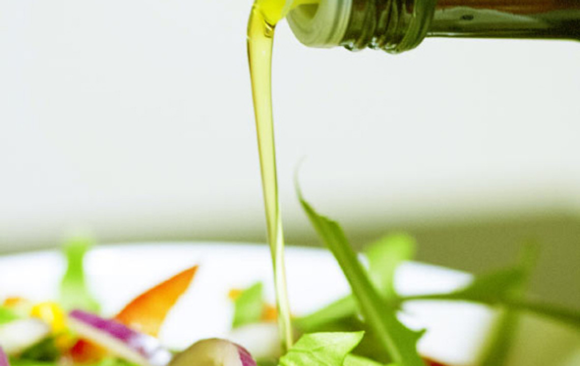 Extra-Virgin Olive Oil-Rich Diet Protects Mice