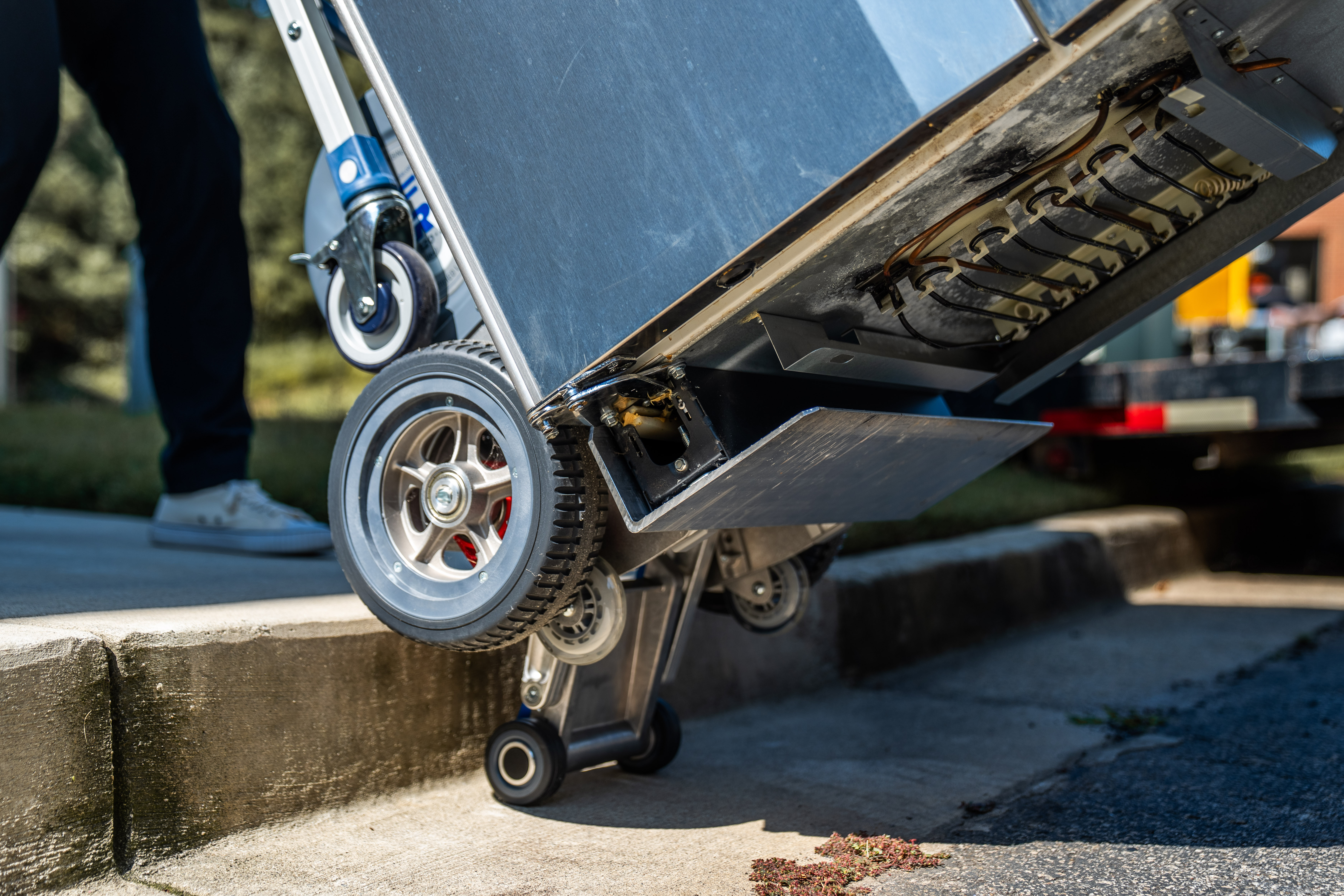 SANO stairclimber carrying keg on stairs
