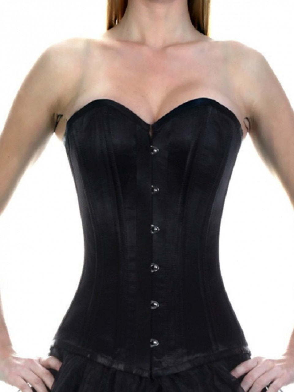 The Full Guide to Attaching Suspender Clips to your Corset