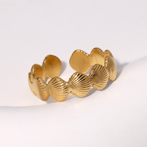 Gold shells ring with adjustable opening
